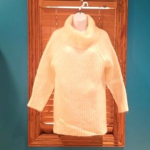 🔮 Beautiful & Stylish Mohair Cream Jones New York Sweater